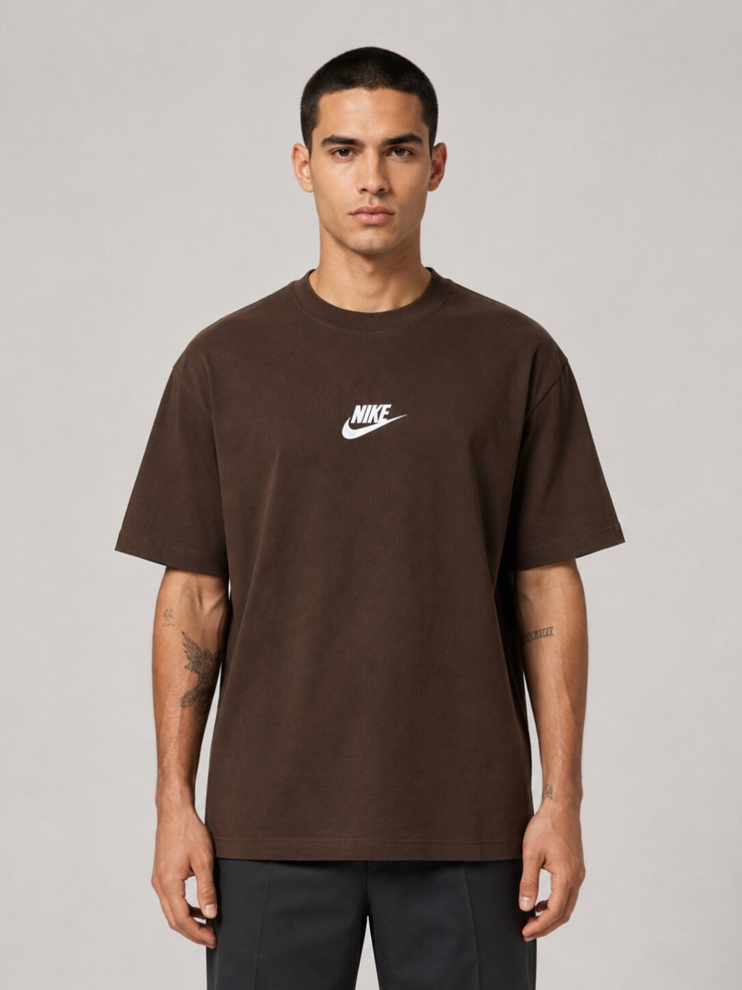 Camiseta Nike Oversized Street Box- Marrom — foto 4