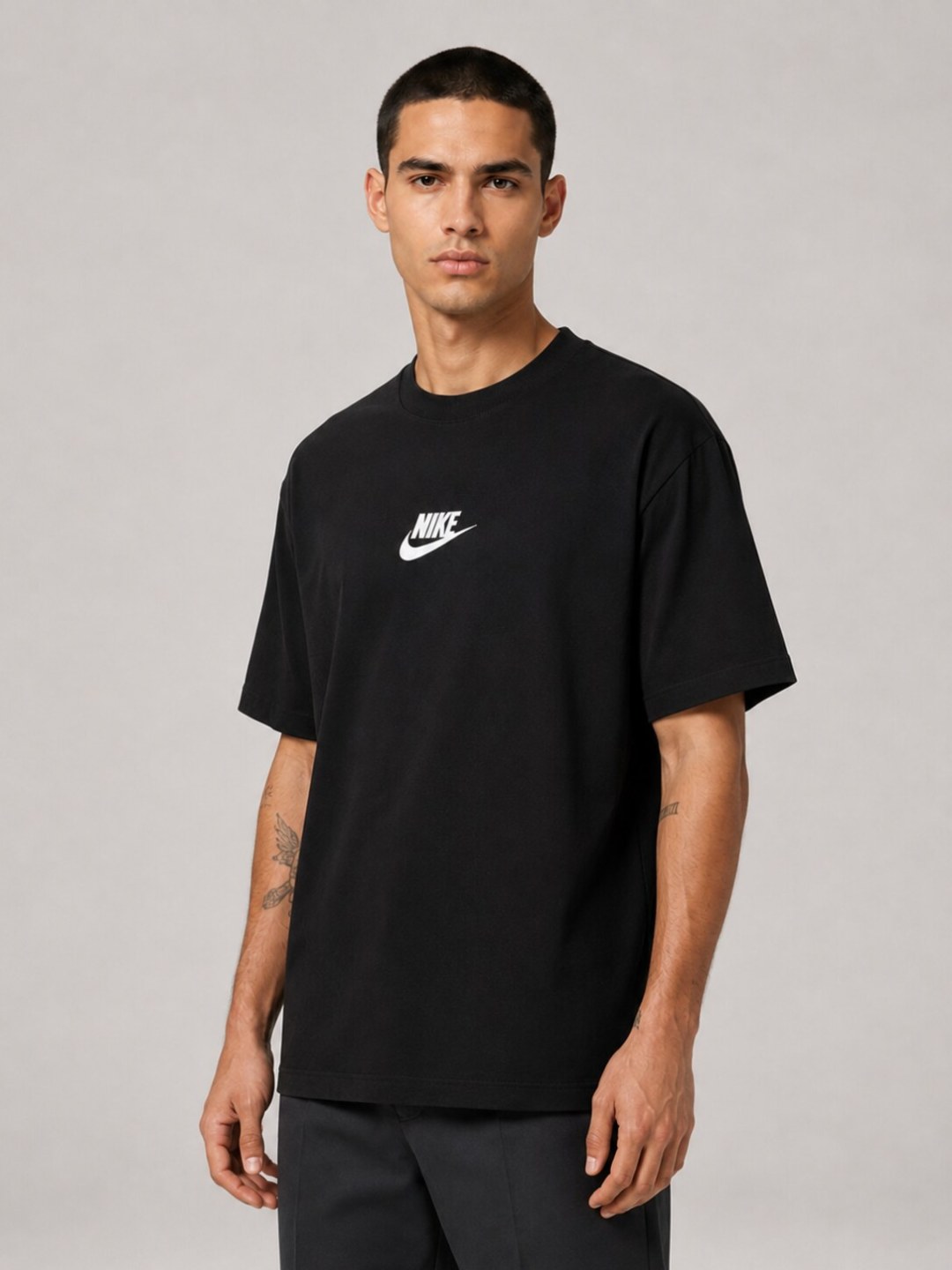 Camiseta Nike Oversized Street Box- Preta  — foto 4