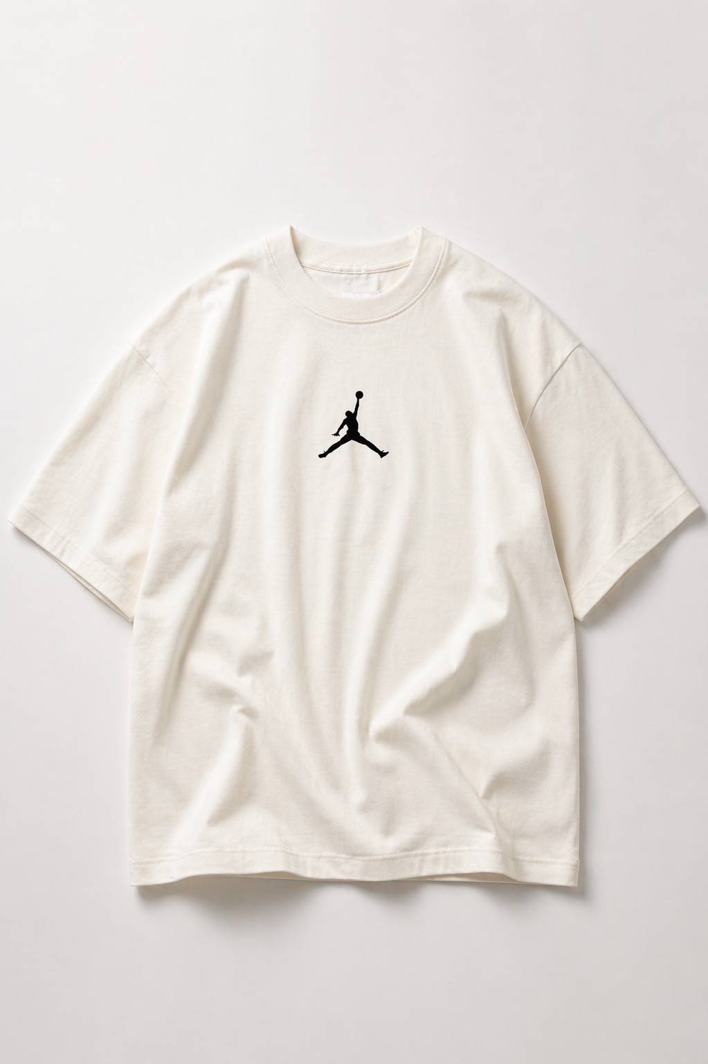Camiseta oversized Air Jordan off white  — foto 3