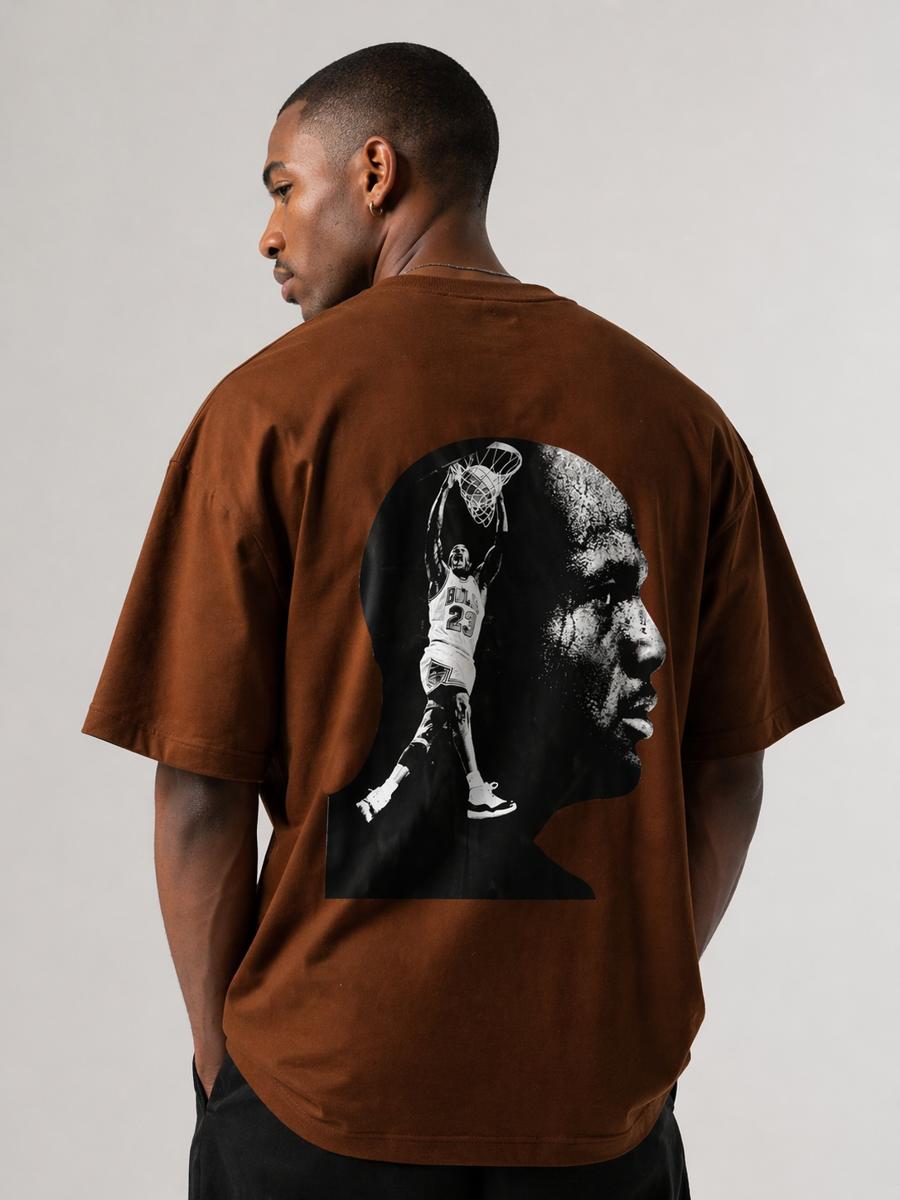 Camiseta oversized MJ marrom  — foto 2