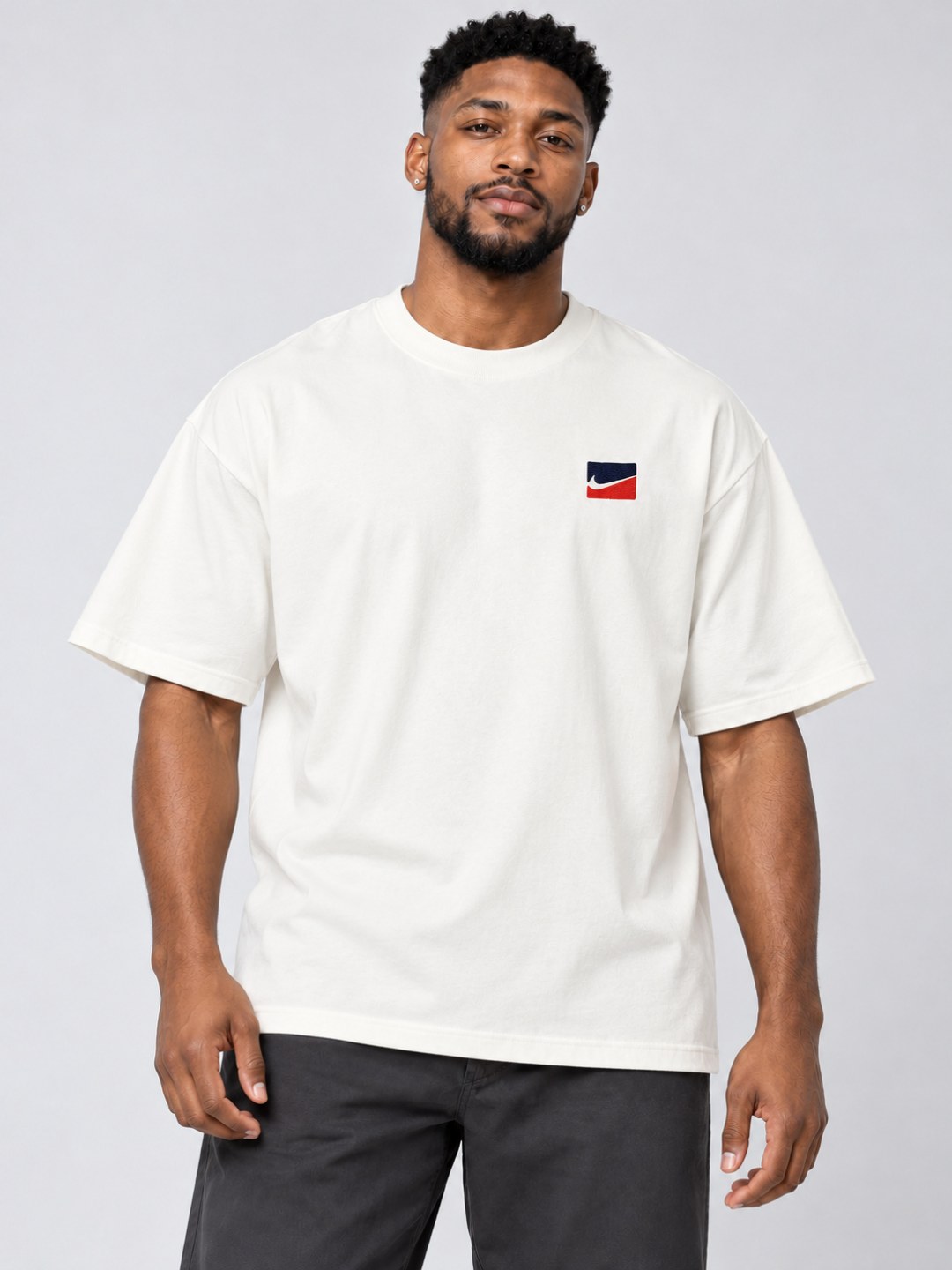 Camiseta Oversized Nike Swoosh Bordado — foto 2