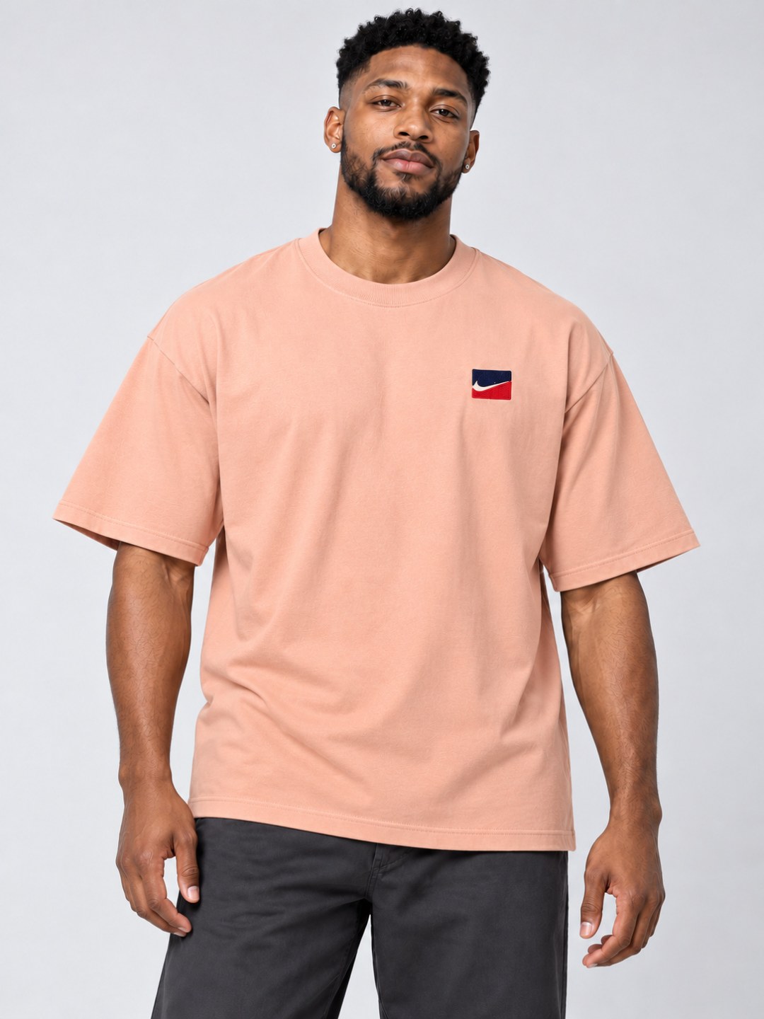 Camiseta Oversized Nike Swoosh Bordado — foto 3