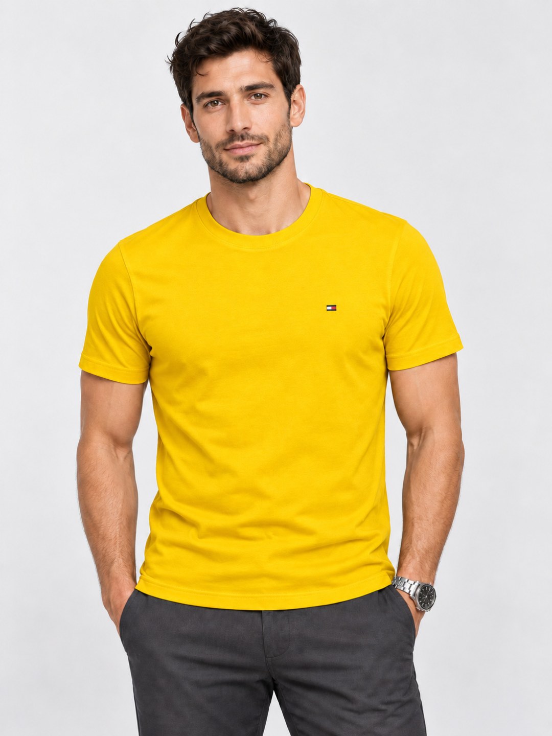 Camiseta Tommy Hilfiger Slim Essential — Preto 
