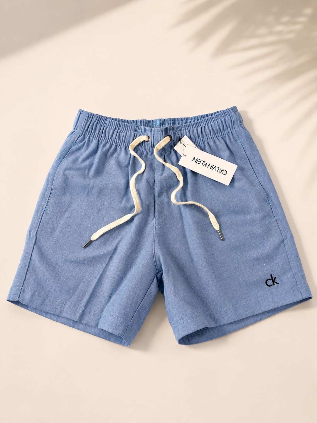 Short de linho azul Caribe Calvin Klein